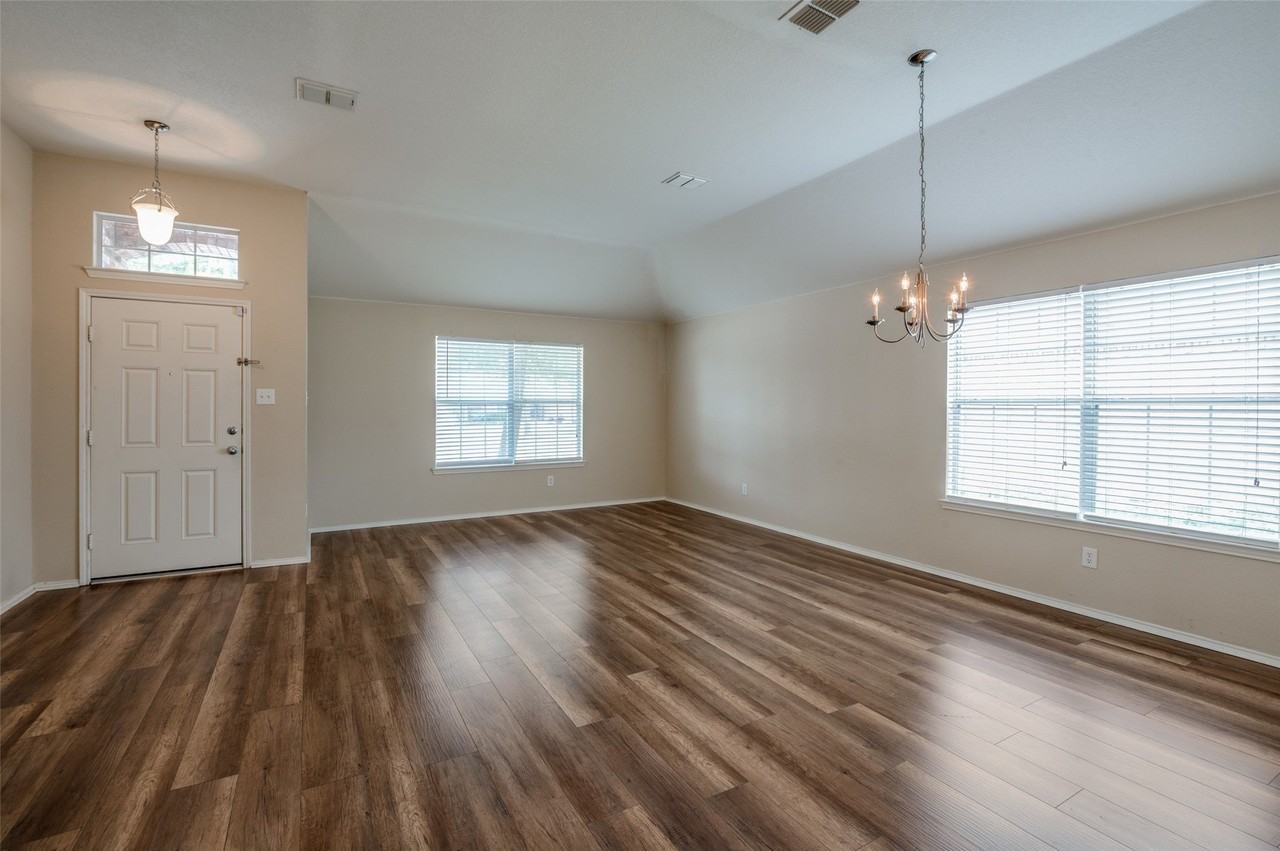 3605 Cottonwood Rd - Photo 5 of 38