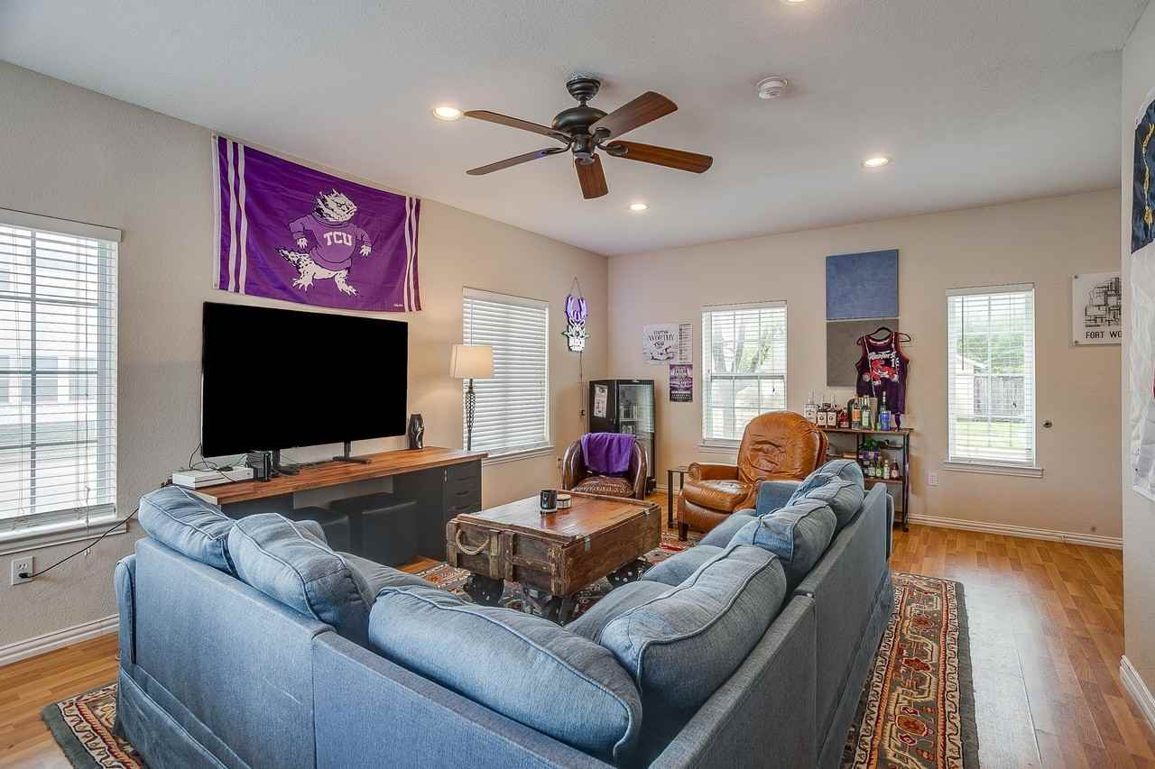 3200 Lubbock Ave - Photo 4 of 20