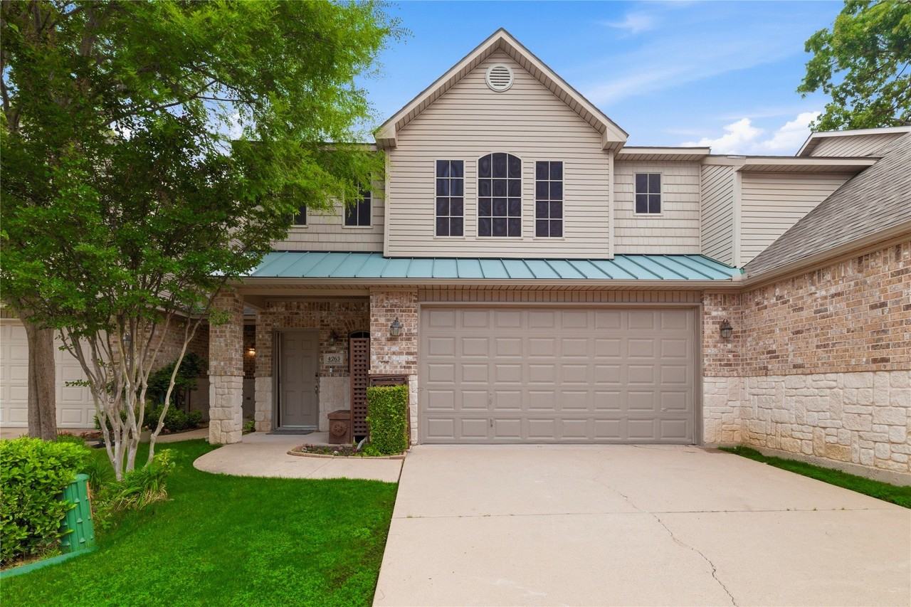 4263 Towne Lake Ct