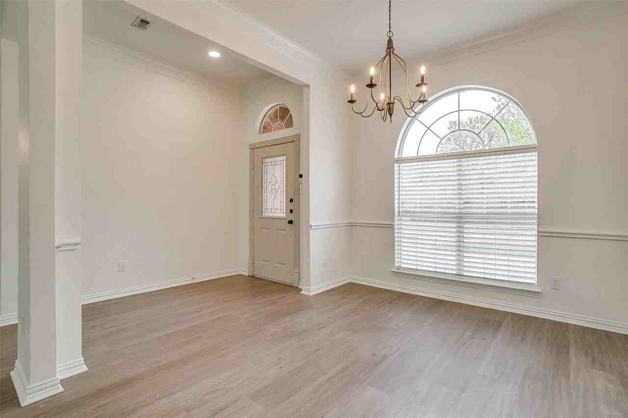 3212 Riverwood Dr - Photo 7 of 34
