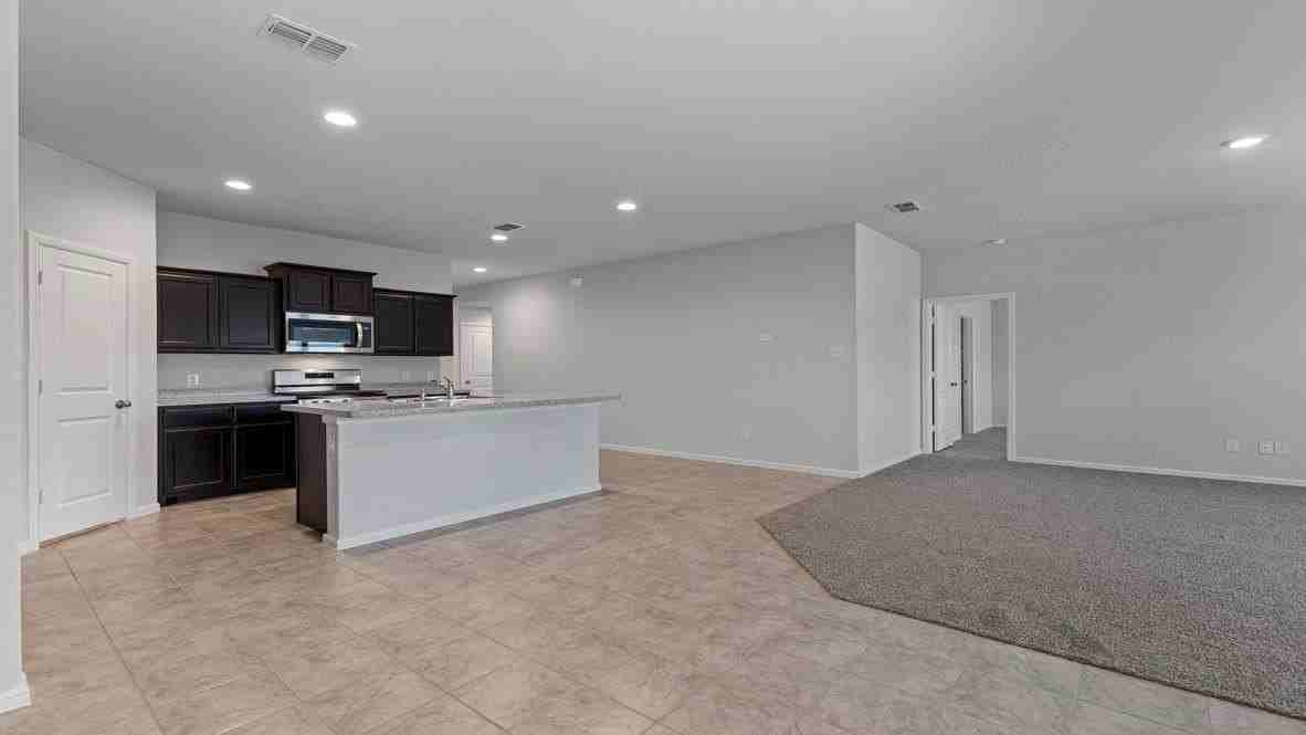 5908 Harvey Gap Ln - Photo 4 of 30