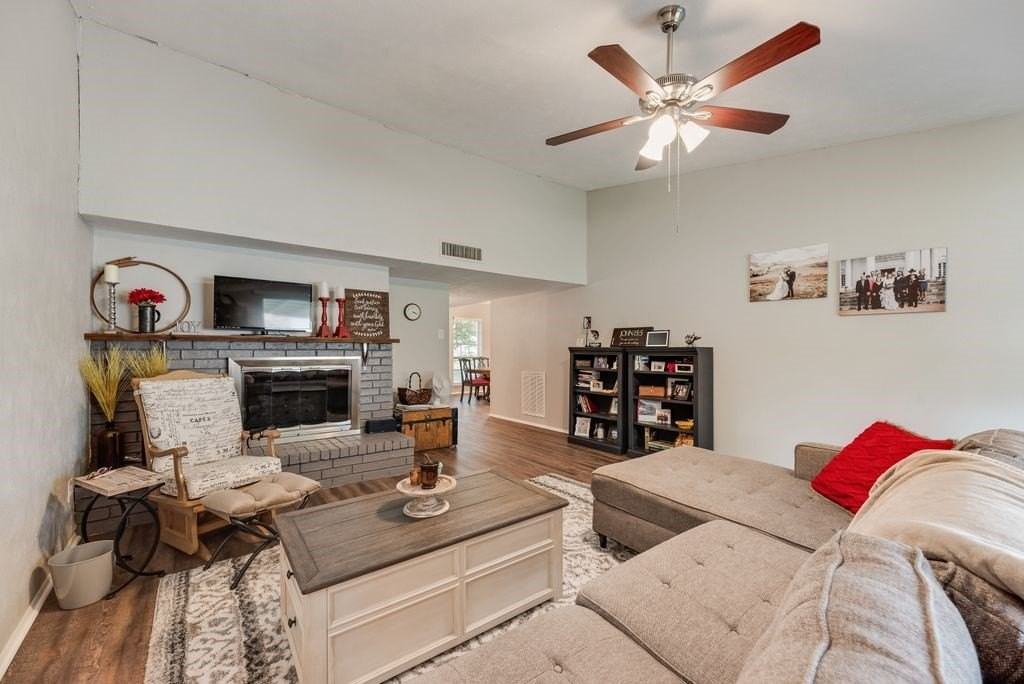 5801 Redwood Ln - Photo 6 of 19