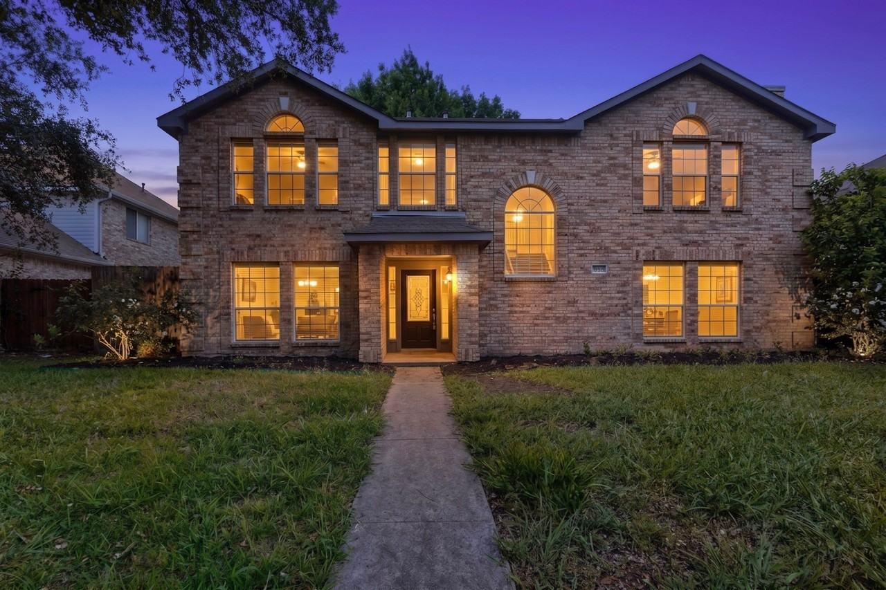 2302 Dana Dr