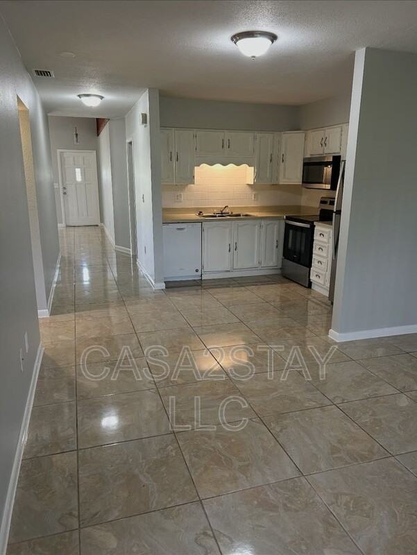 7295 Albany Rd #3 - Photo 2 of 22