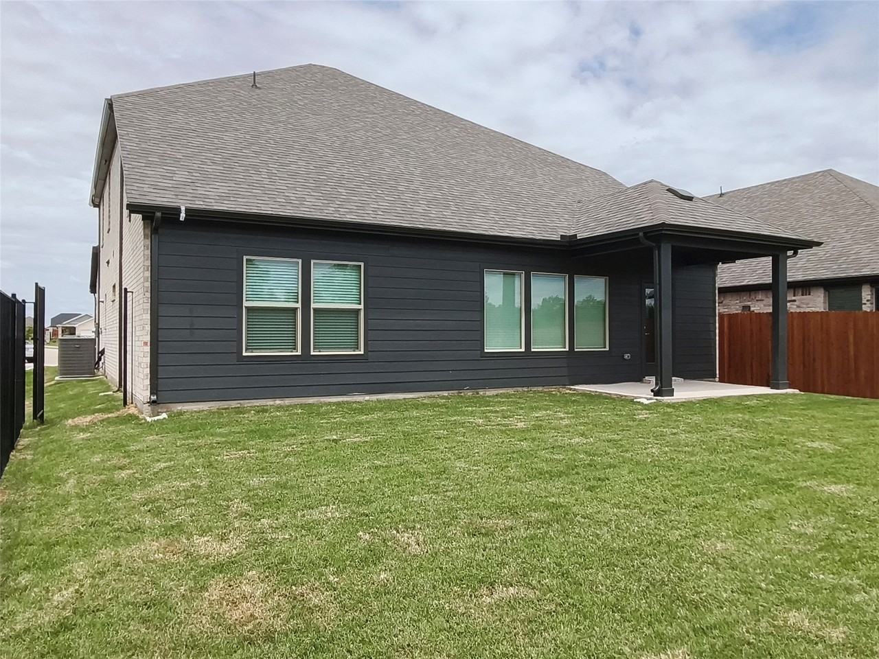 3403 Copperwood Dr - Photo 5 of 40