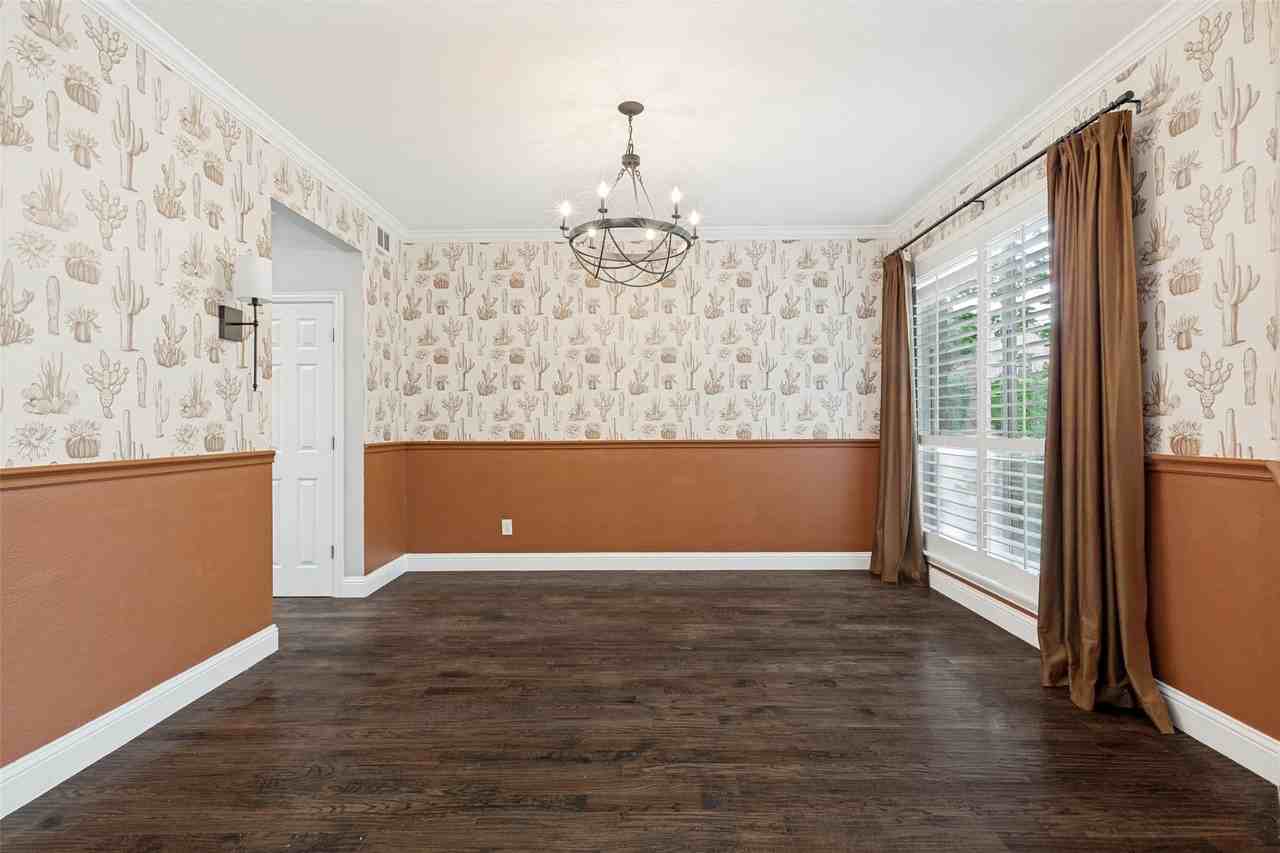 18515 Kelly Cave Trl - Photo 4 of 33