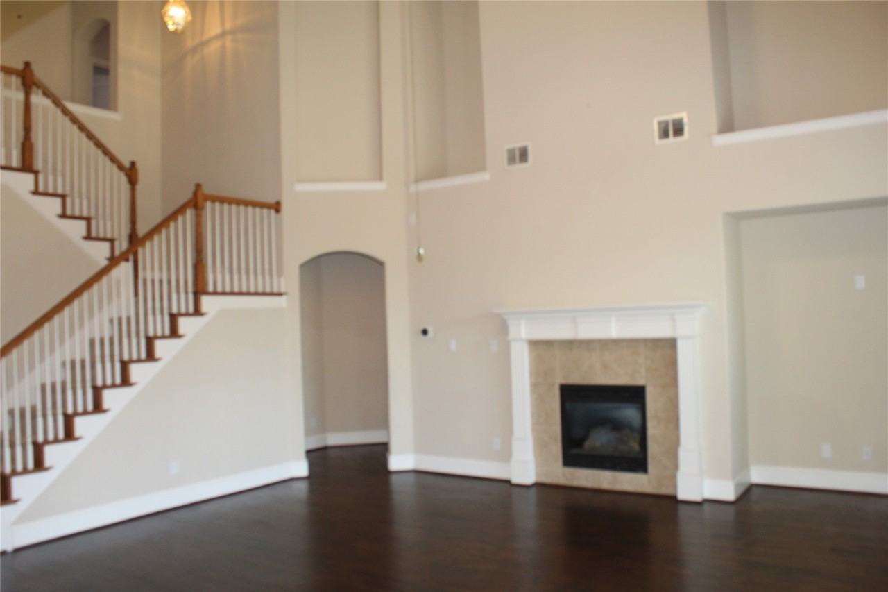 3605 Leanne Dr - Photo 2 of 32