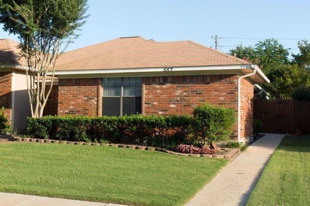 557 Grace Ln