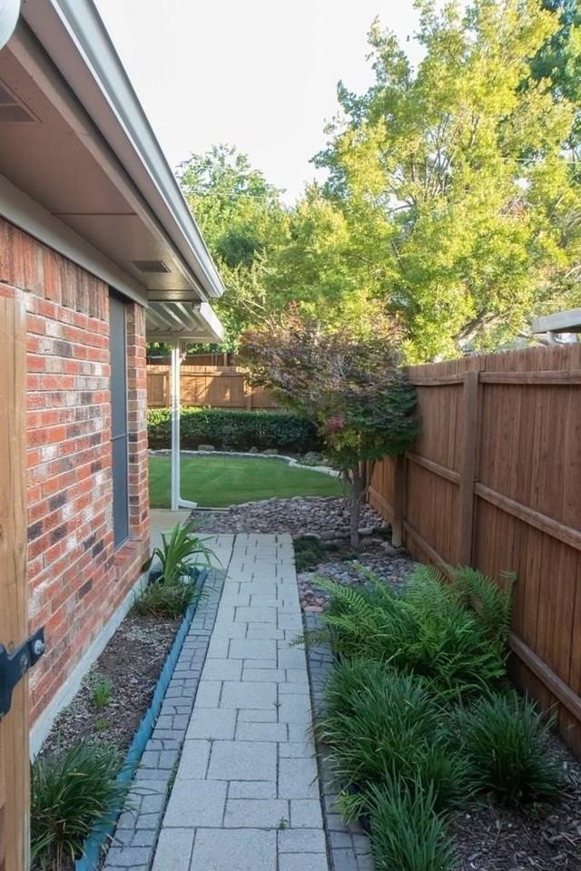 557 Grace Ln - Photo 3 of 22