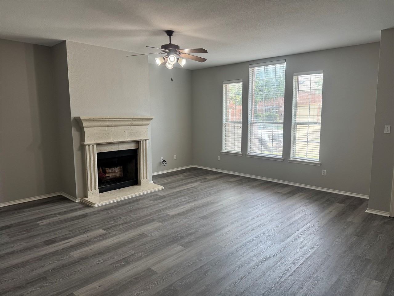 13509 Dove Ranch Rd - Photo 2 of 14