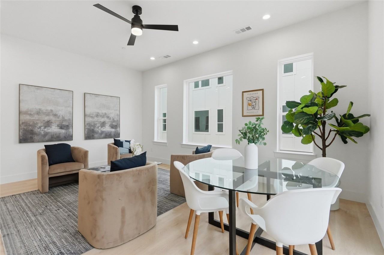 4315 San Jacinto St #101 - Photo 5 of 22