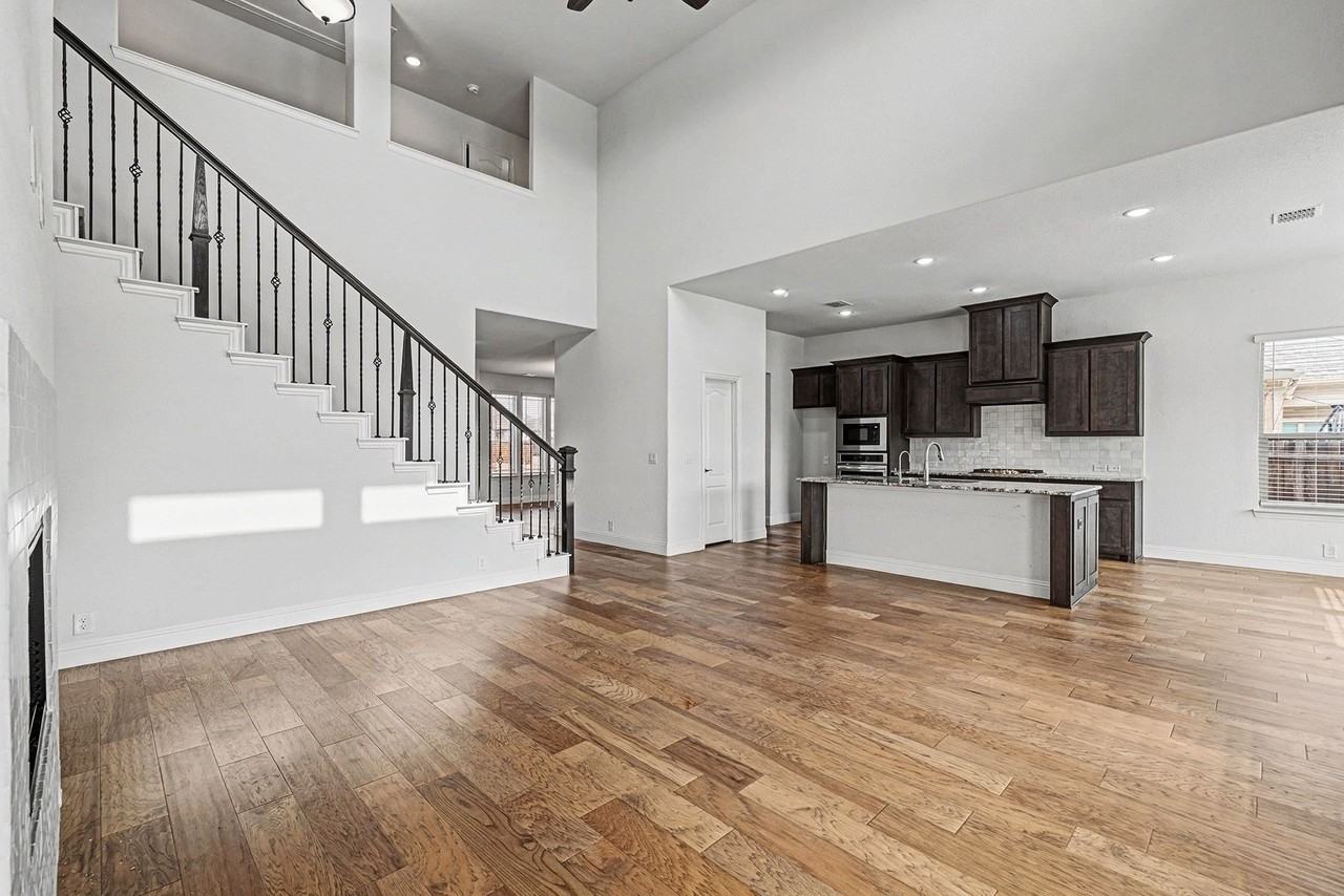 1080 Canuela Way - Photo 5 of 40