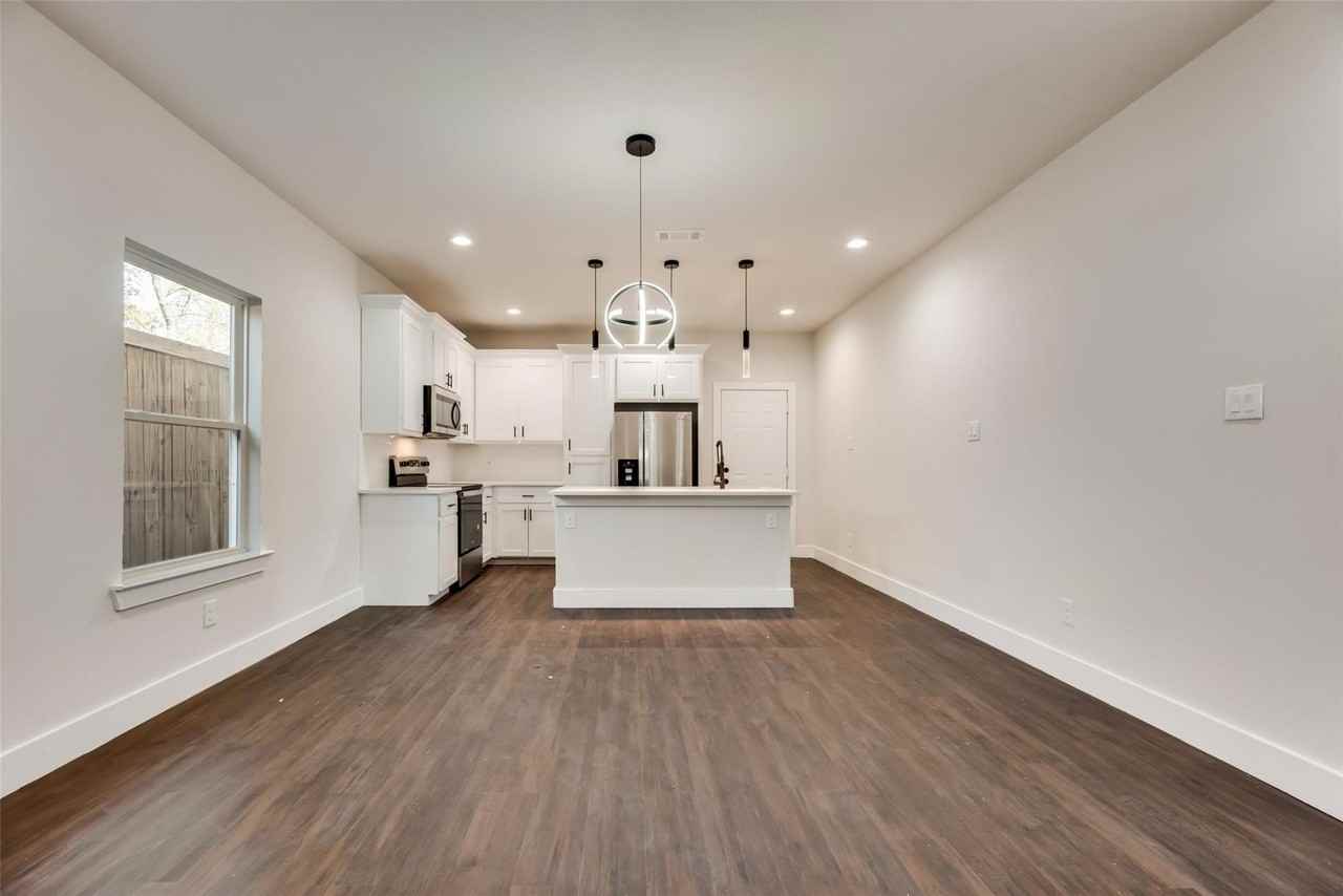 4024 Colonial Ave - Photo 3 of 13