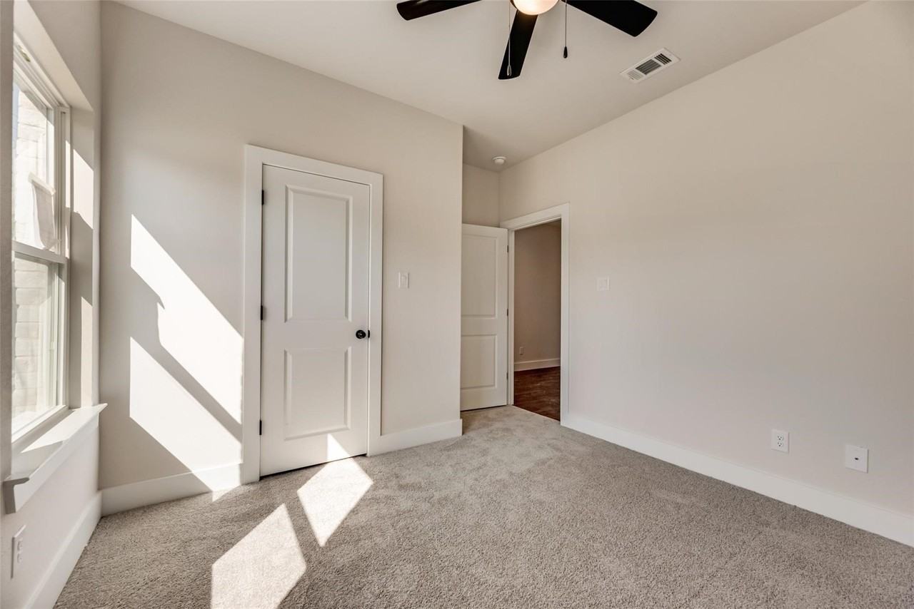 4024 Colonial Ave - Photo 6 of 13