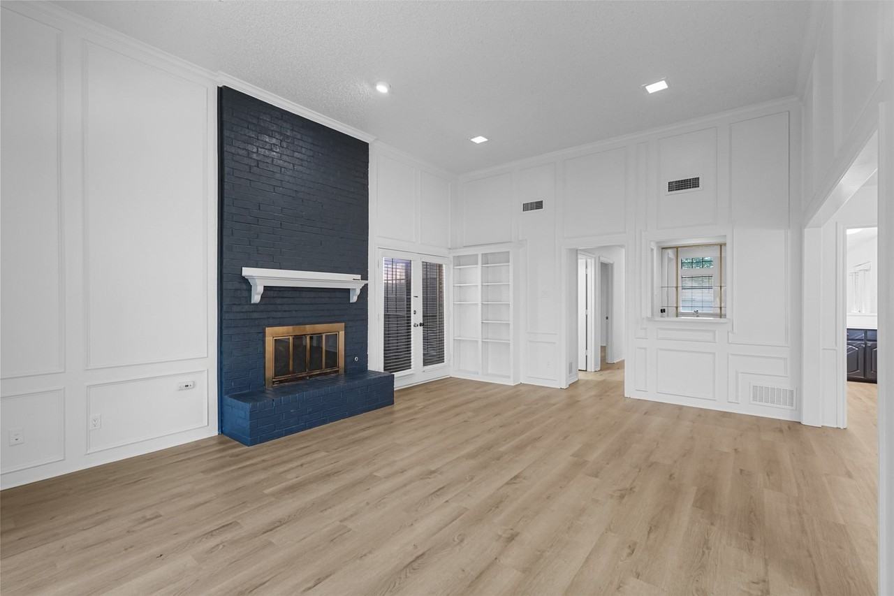 4033 Saint Christopher Ln - Photo 2 of 22
