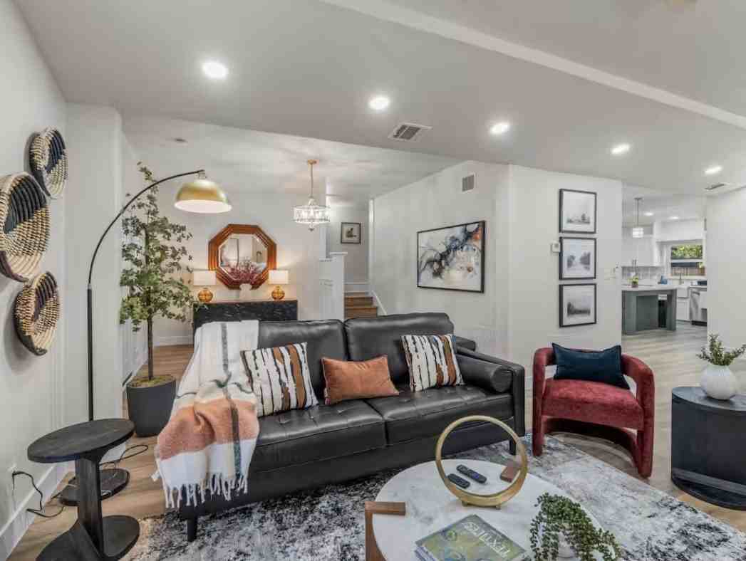 1143 Kings Hwy - Photo 7 of 25