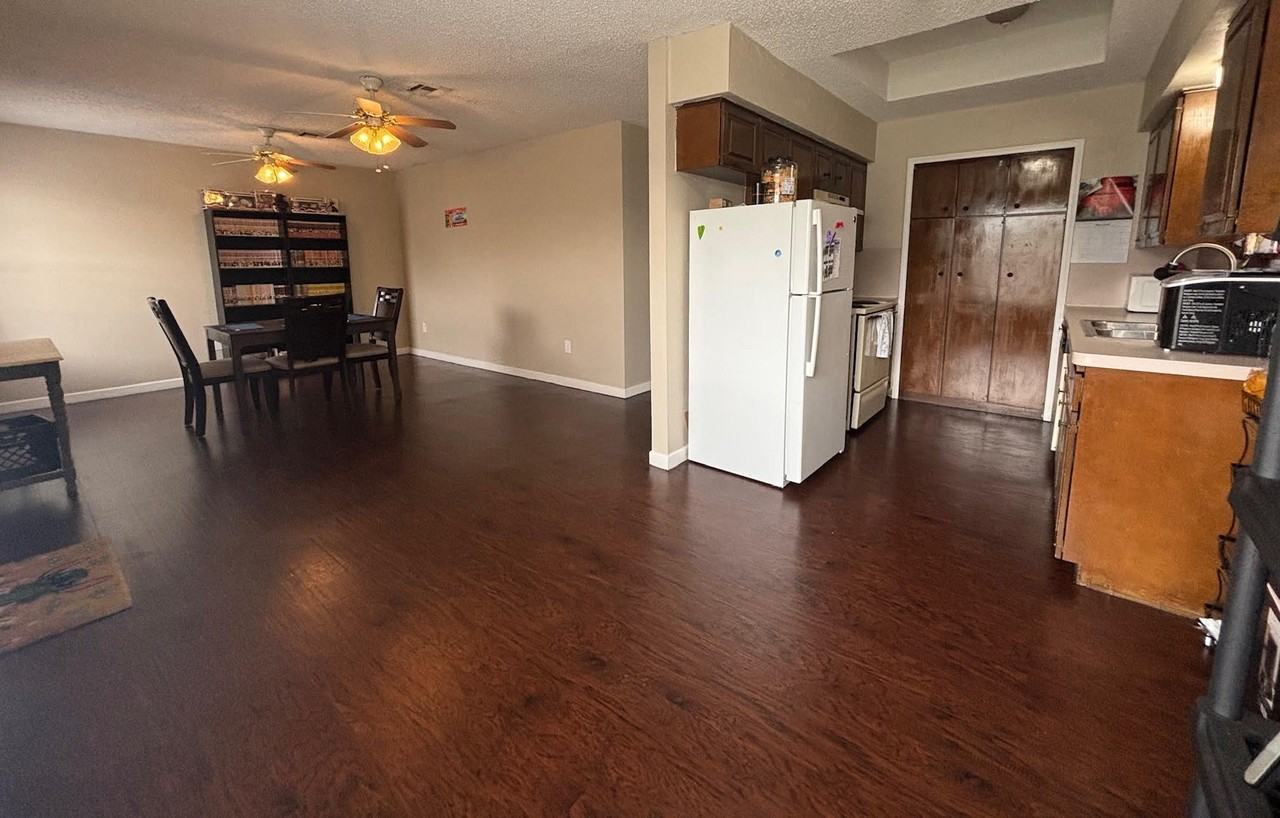 6501 Dunn St #3 - Photo 5 of 18