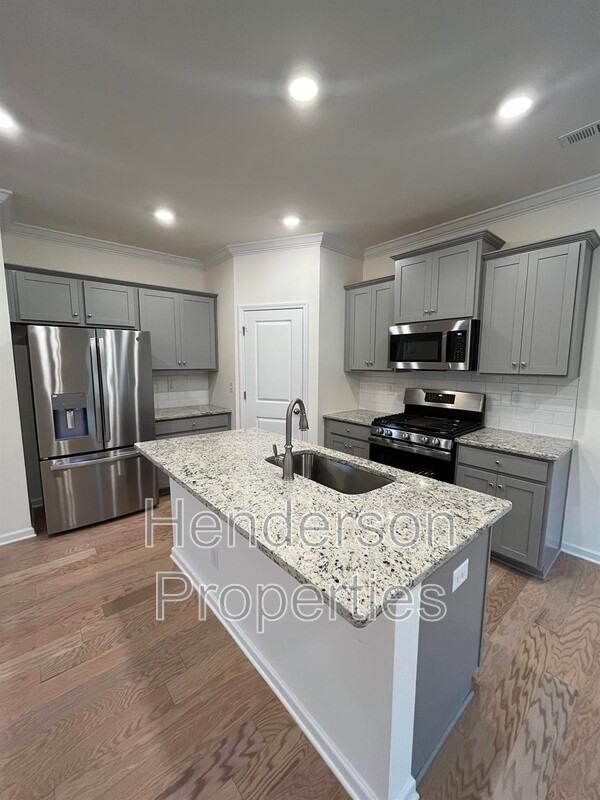 106 Quinn Rd - Photo 4 of 20