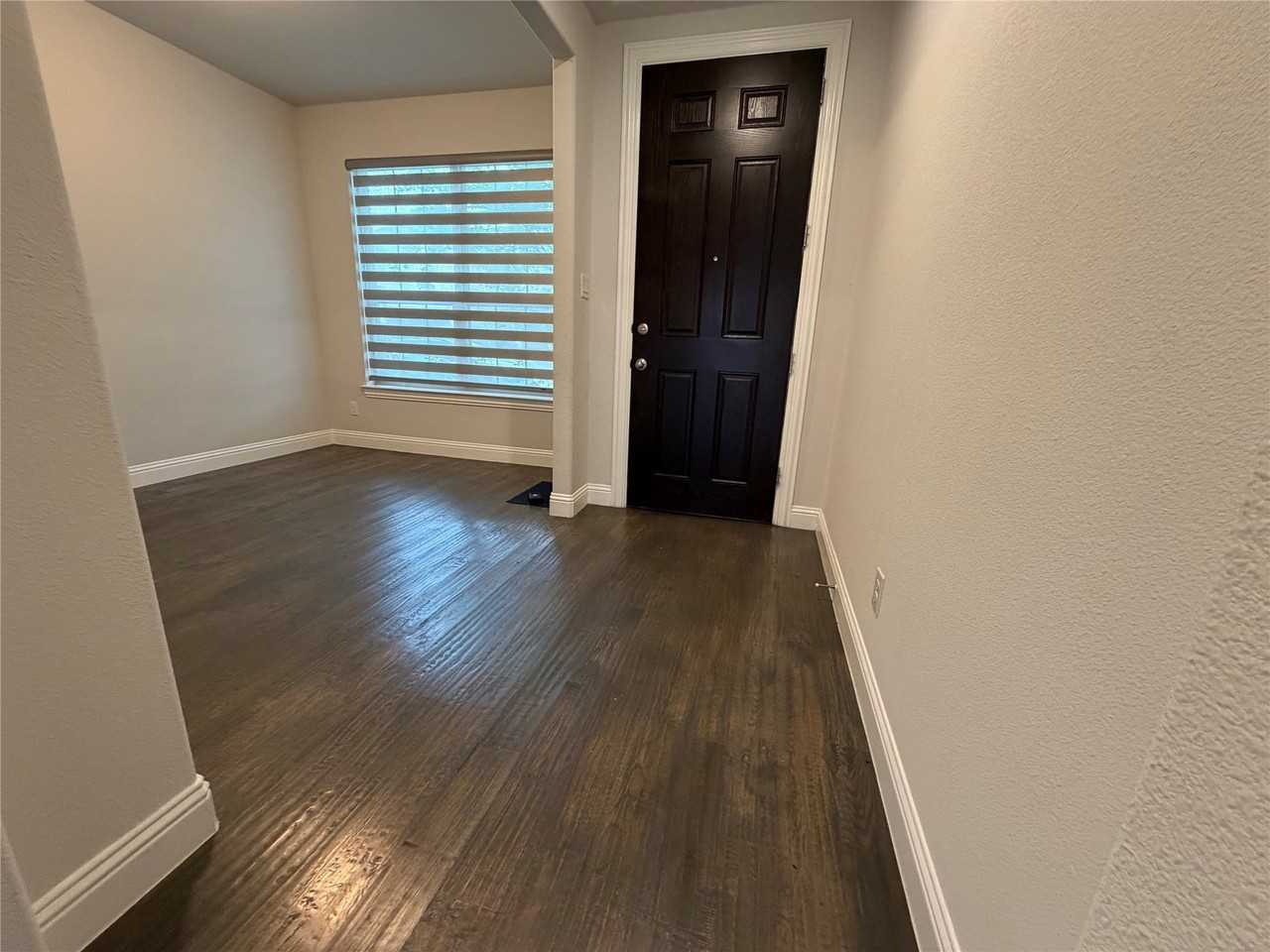 4721 Cash Dr - Photo 5 of 38