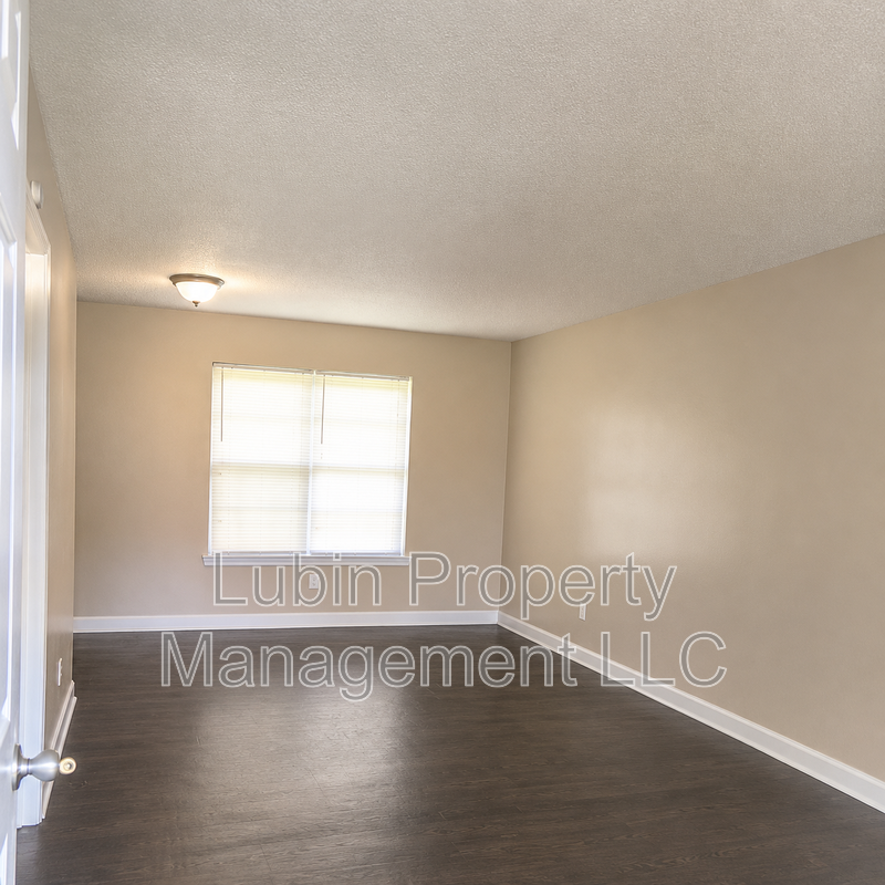 583 Moccasin Dr - Photo 2 of 7