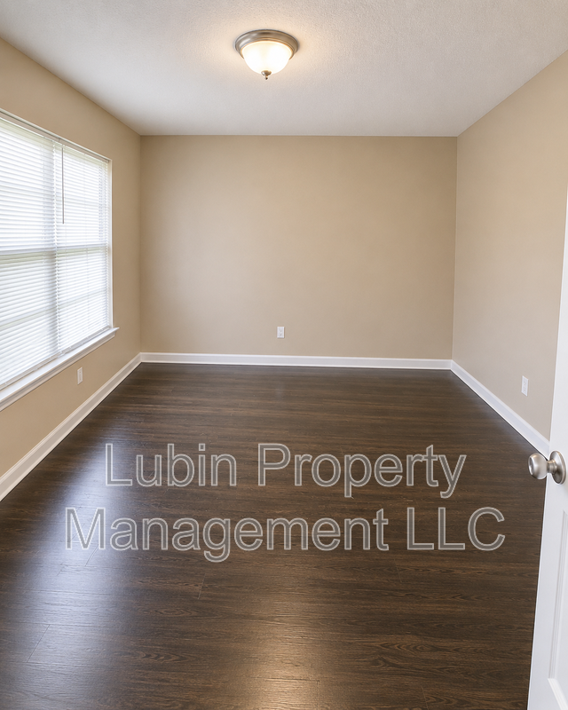 583 Moccasin Dr - Photo 3 of 7