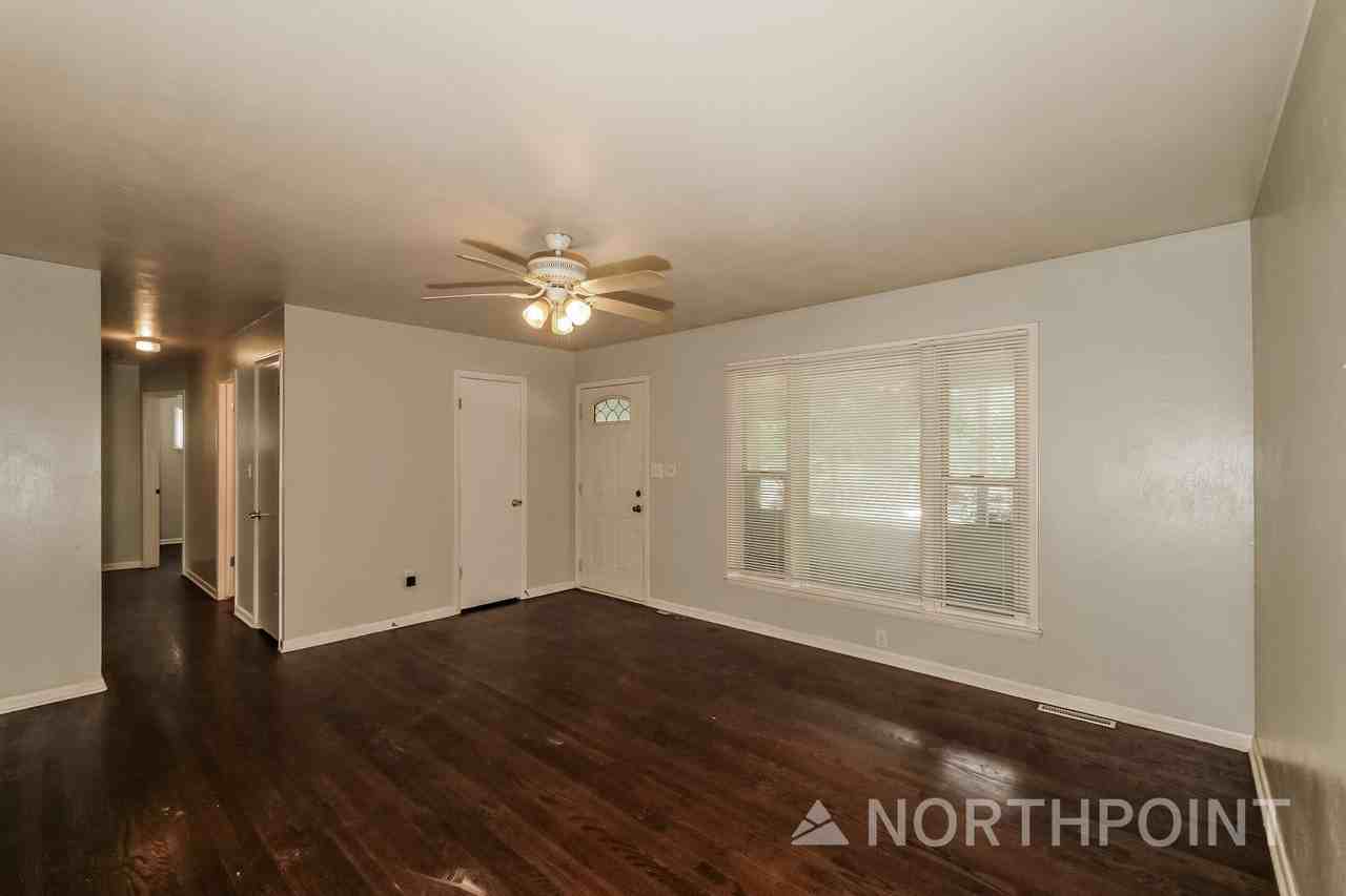 3407 N Pleasant St - Photo 3 of 16