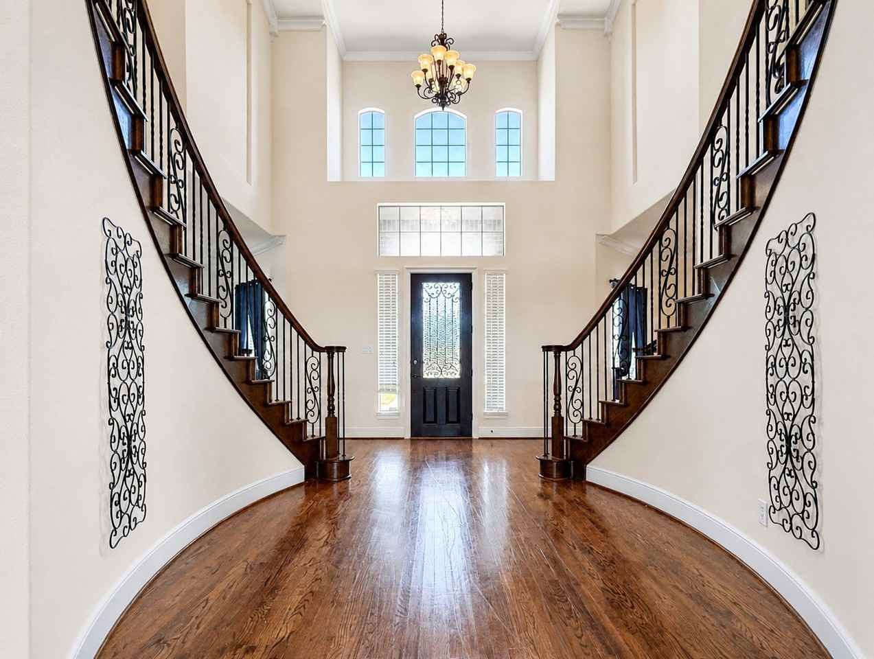 7304 Meadow Glen Dr - Photo 4 of 40