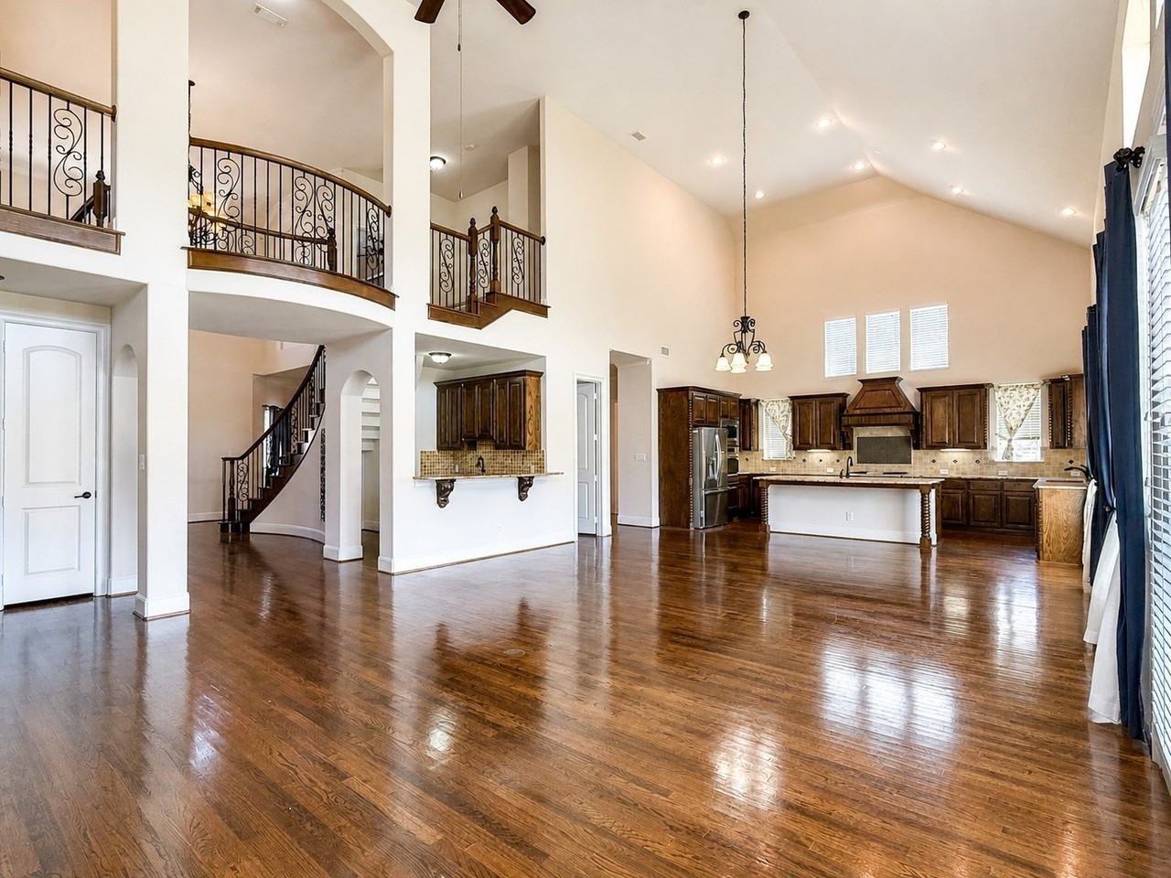7304 Meadow Glen Dr - Photo 7 of 40