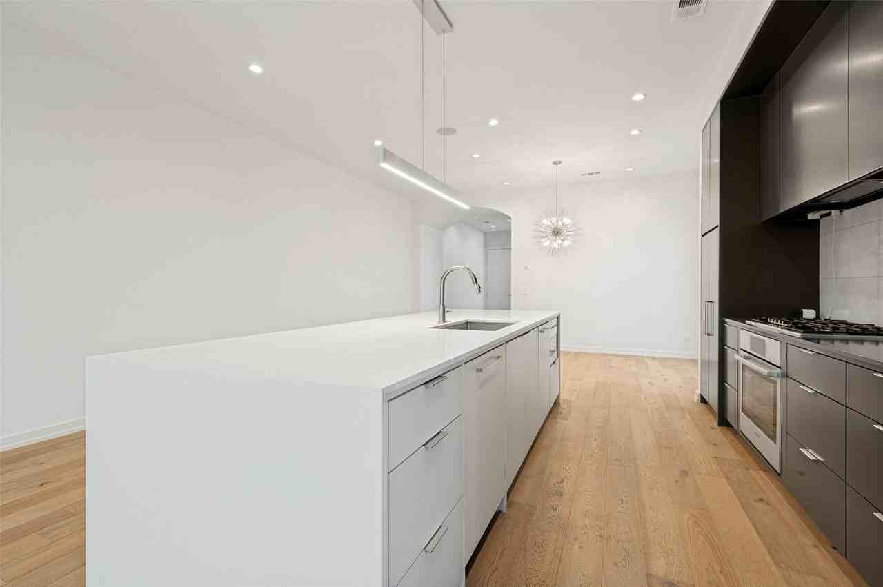 4719 Belmont Ave - Photo 6 of 20