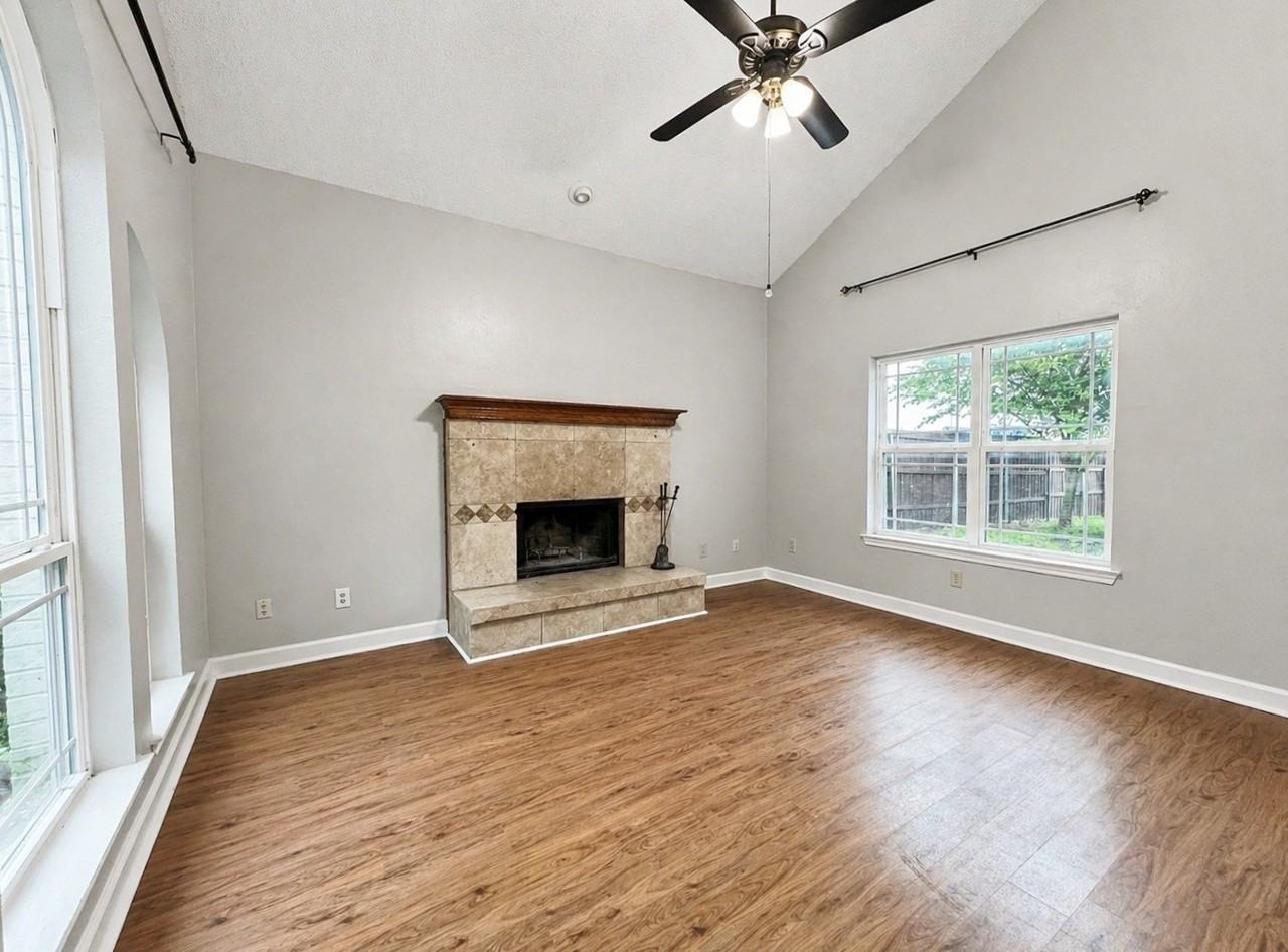 4460 Junction Dr - Photo 2 of 25