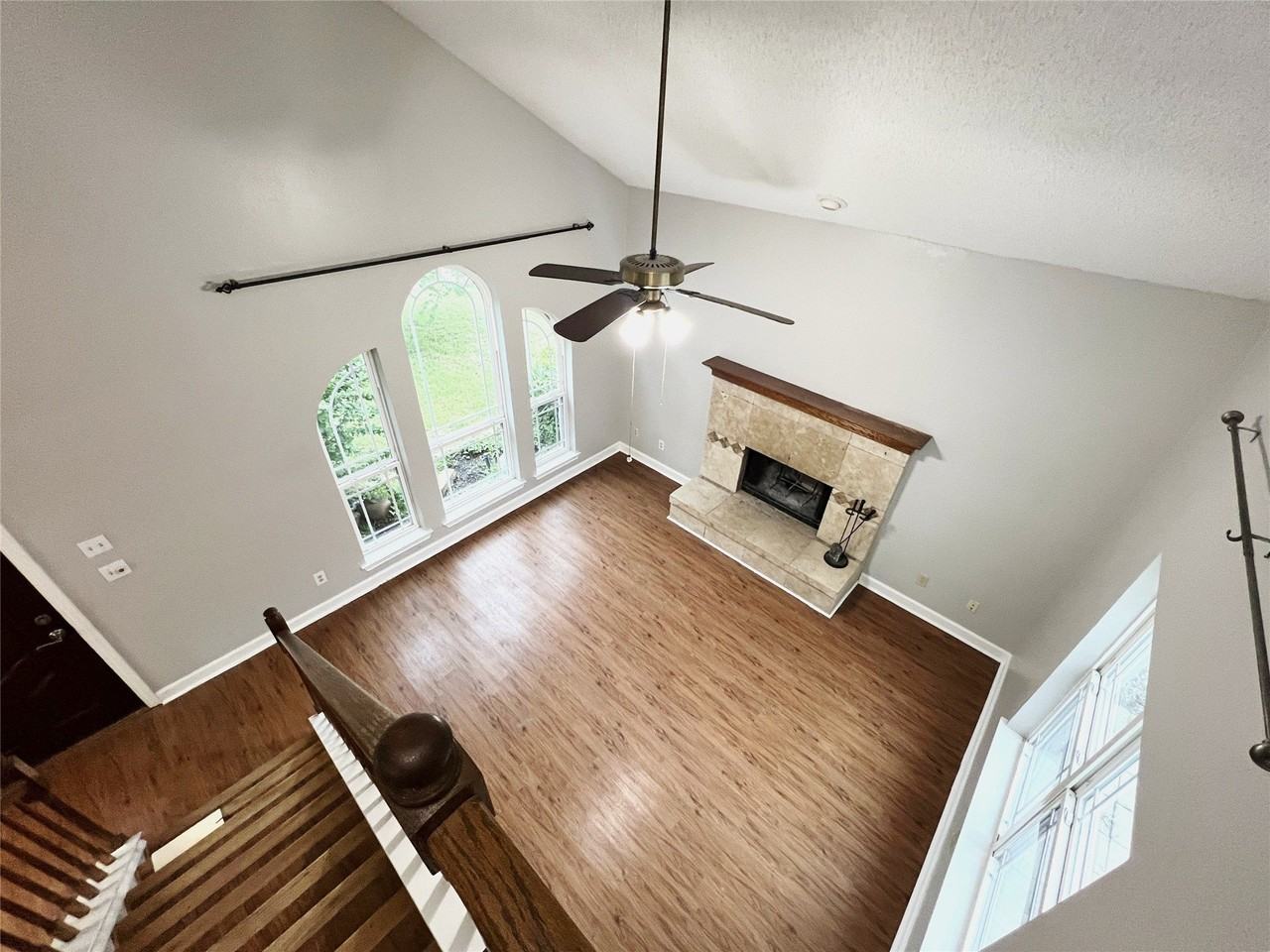 4460 Junction Dr - Photo 5 of 25