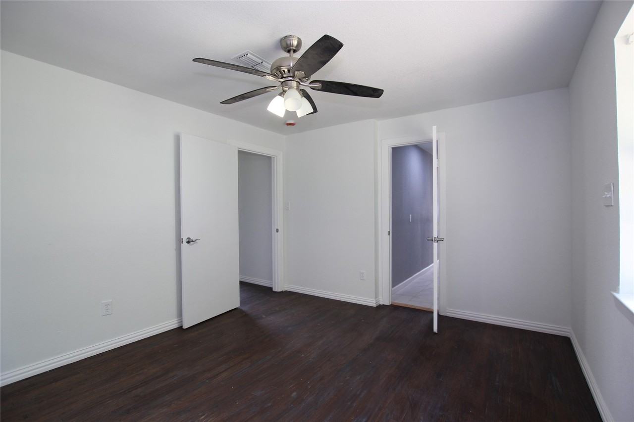 106 Austin St - Photo 7 of 12