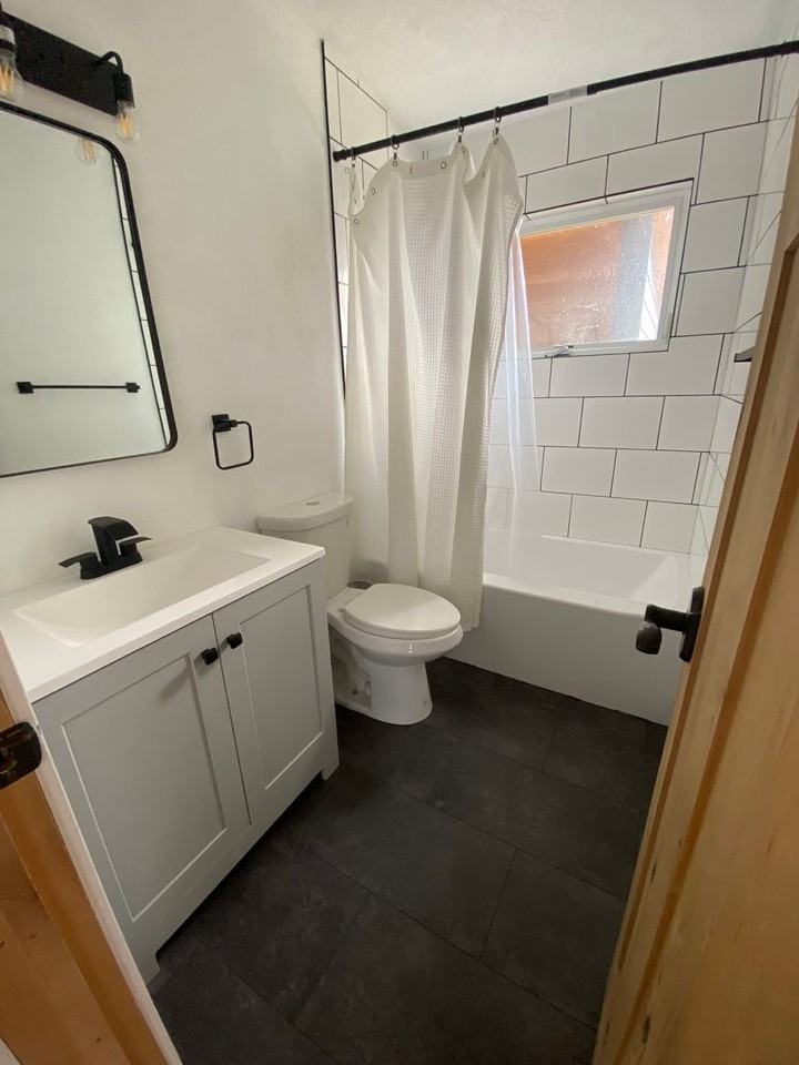 1100 11th St Nw - Photo 6 of 10