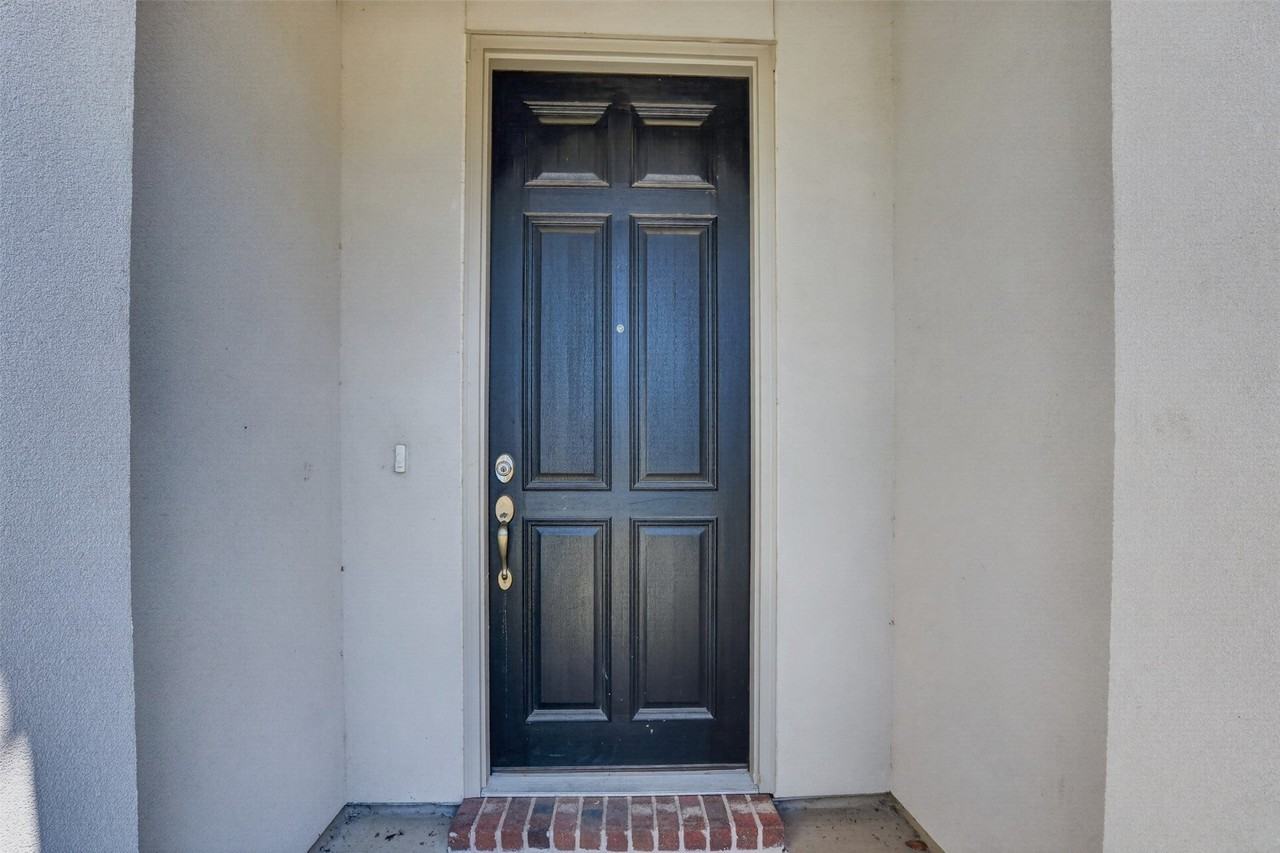 845 Ranchland Rd - Photo 3 of 22