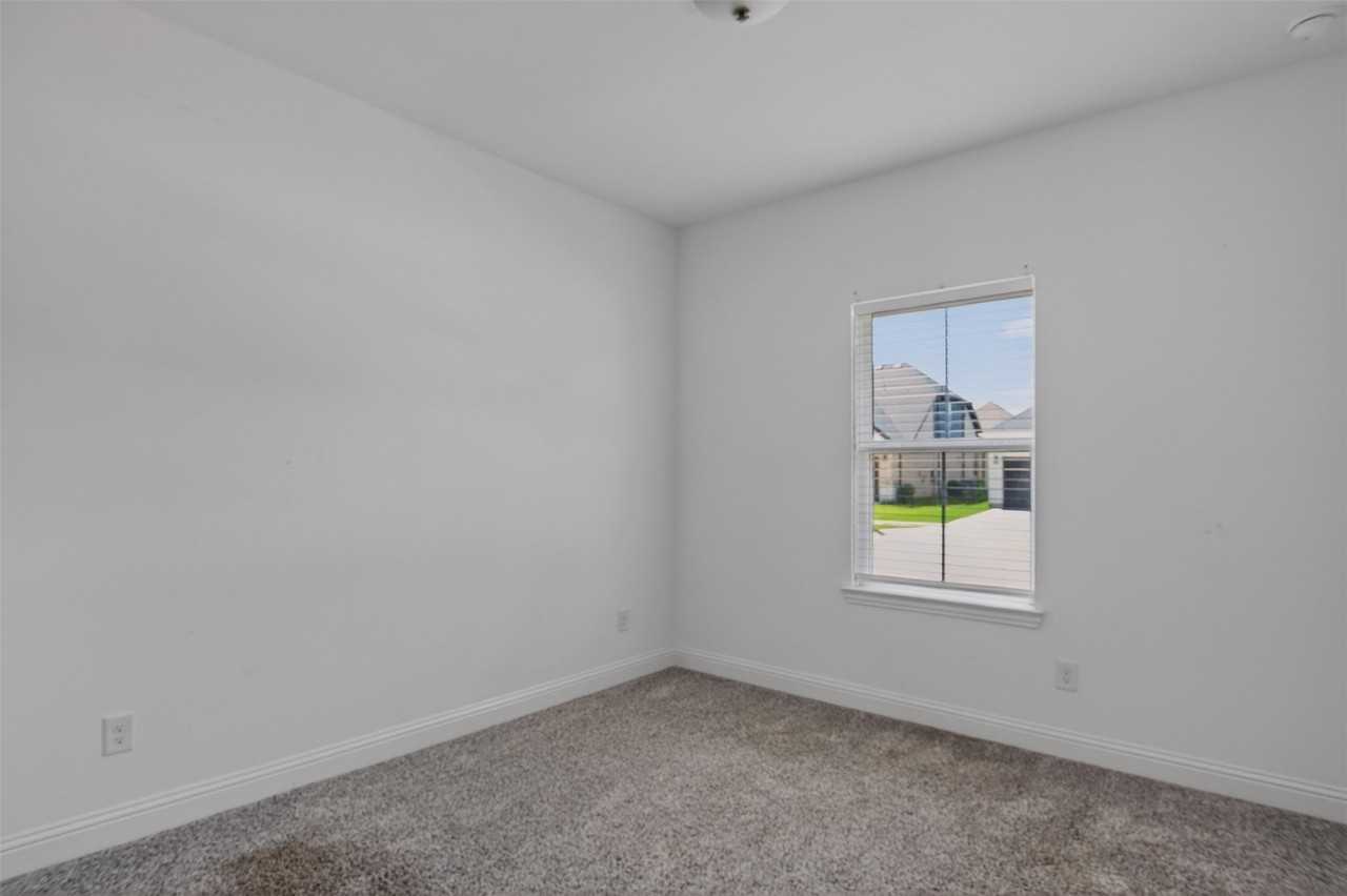 845 Ranchland Rd - Photo 6 of 22