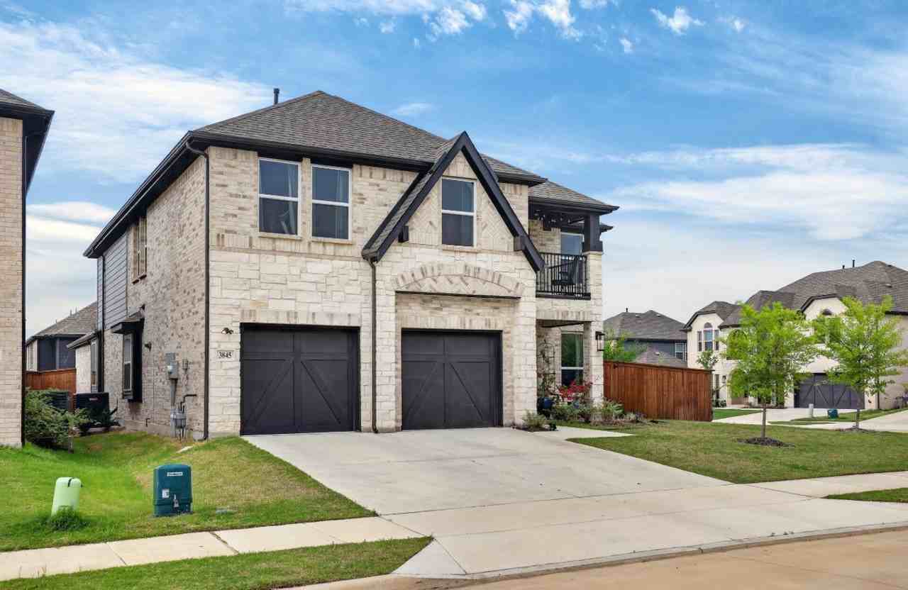 3845 Poppywood Rd - Photo 3 of 32