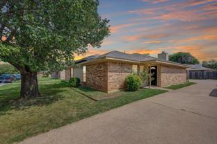 2319 Indigo Ln - Photo 1 of 1