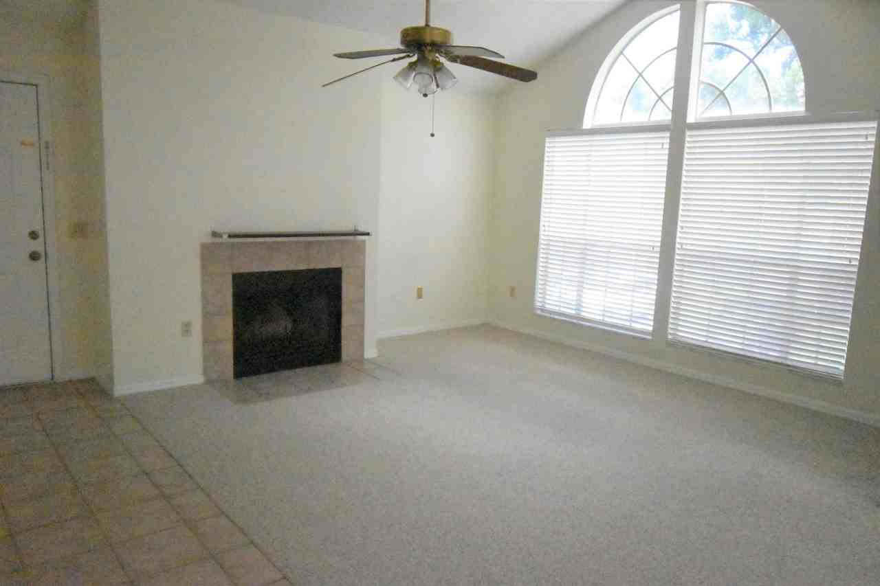 695 Youngstown Pkwy - Photo 4 of 21