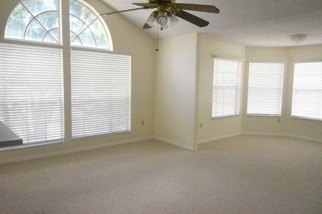 695 Youngstown Pkwy - Photo 5 of 21