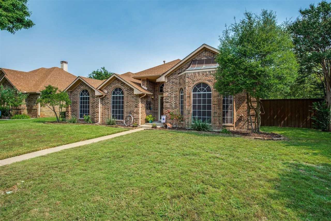 1109 Ashby Dr - Photo 2 of 25