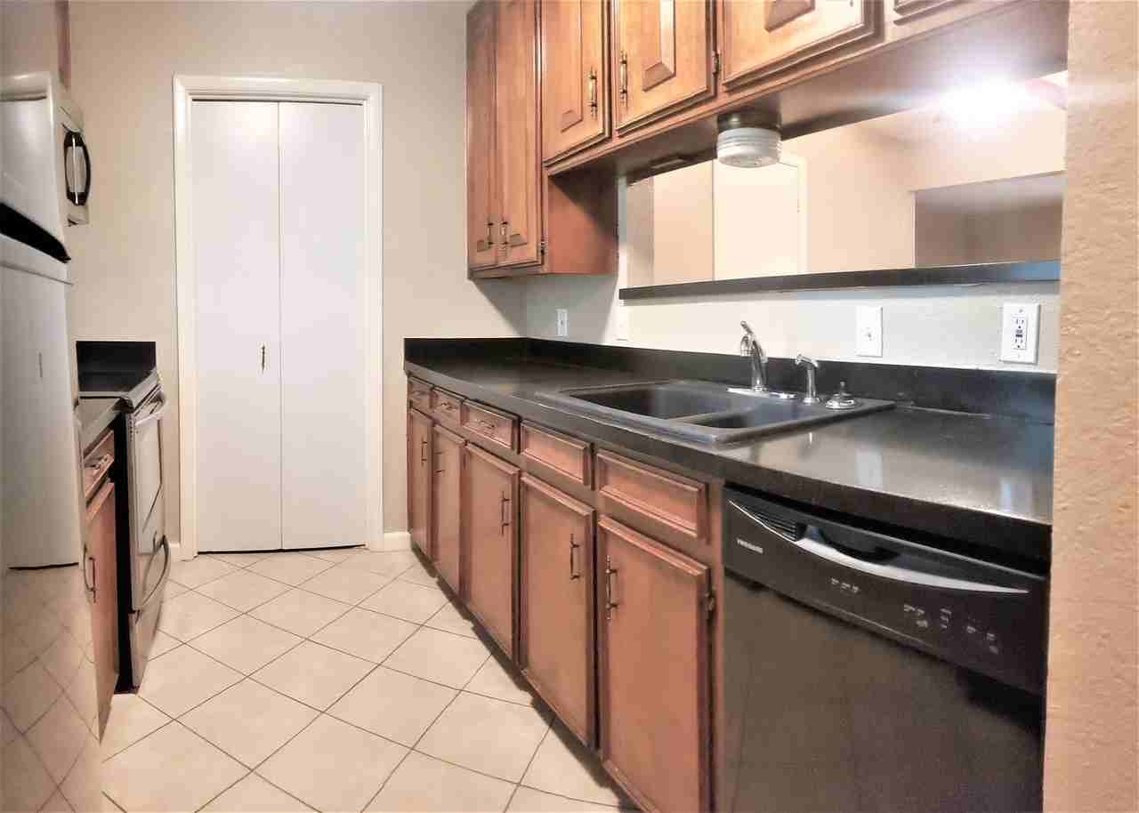 7604 Bridges Ave #B - Photo 4 of 17