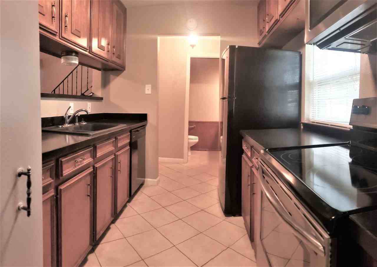 7604 Bridges Ave #B - Photo 5 of 17