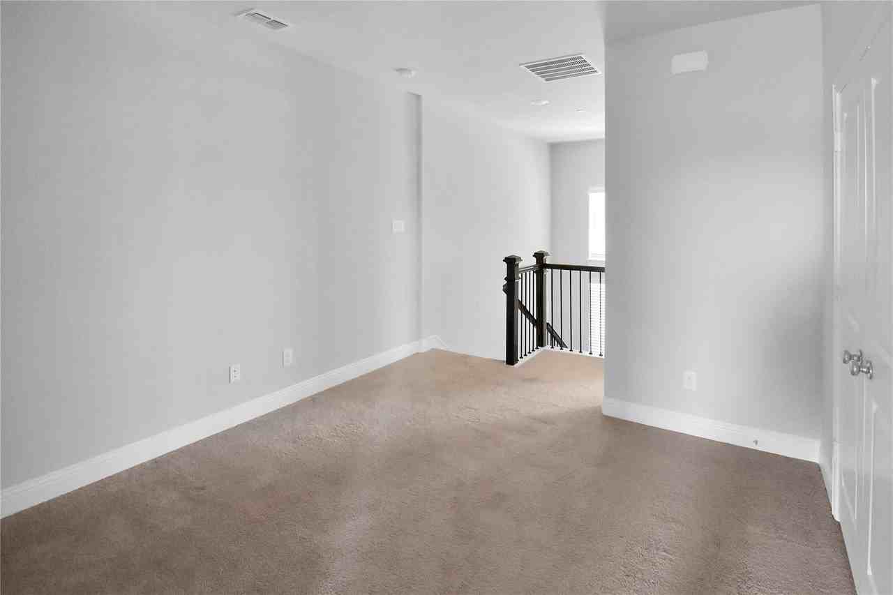 6162 Blythe Dr - Photo 6 of 12