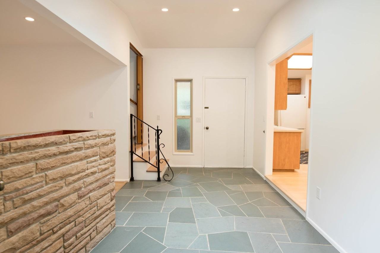 2604 Foothill Rd - Photo 2 of 50