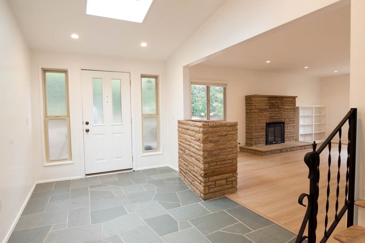 2604 Foothill Rd - Photo 5 of 50