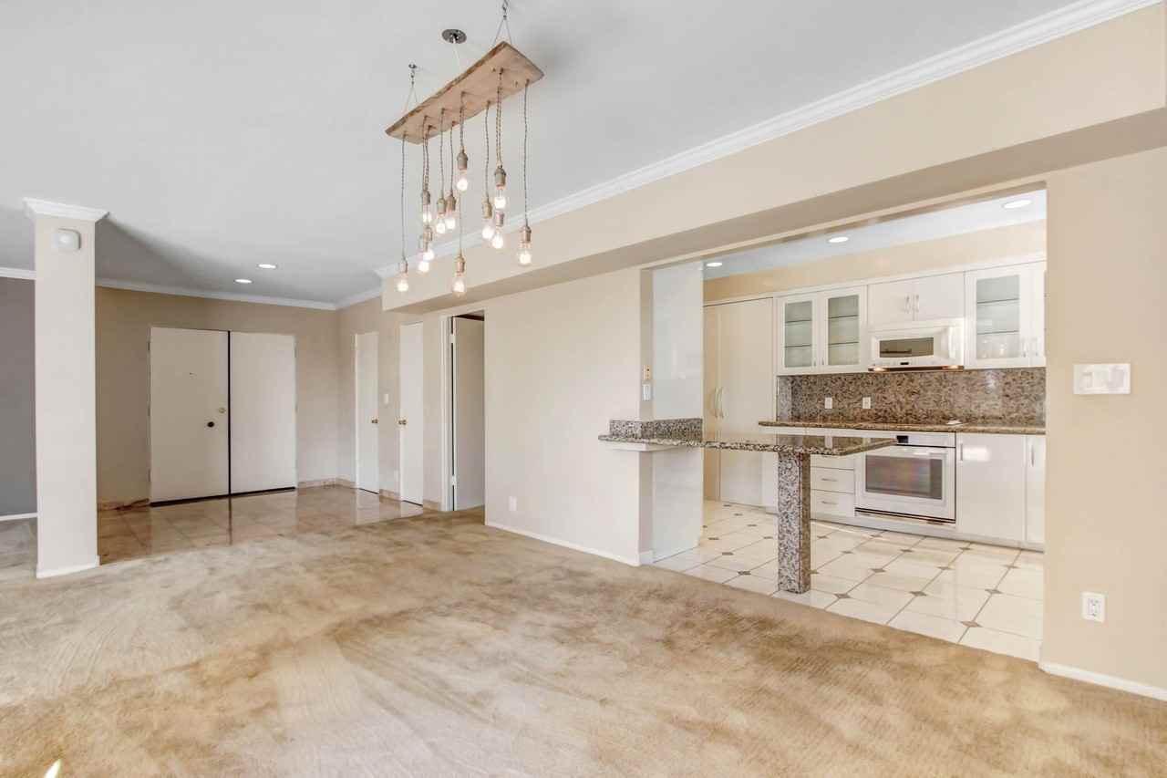 7560 Hollywood Blvd #406 - Photo 6 of 24