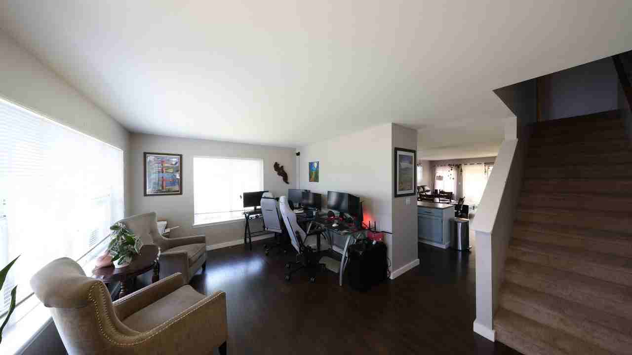 20 Sw Cruise St - Photo 2 of 14