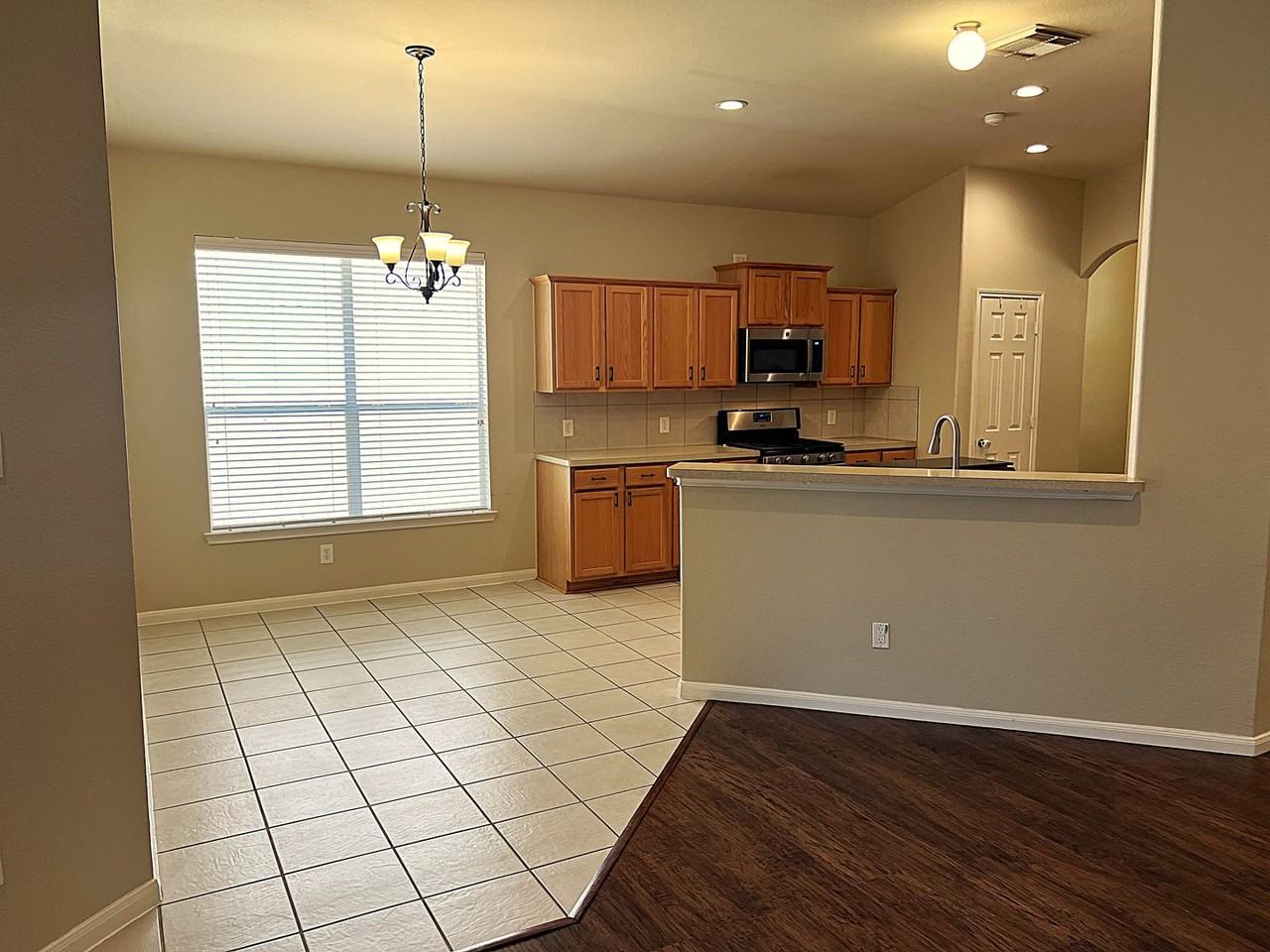 7031 Windy Run Ct - Photo 6 of 32