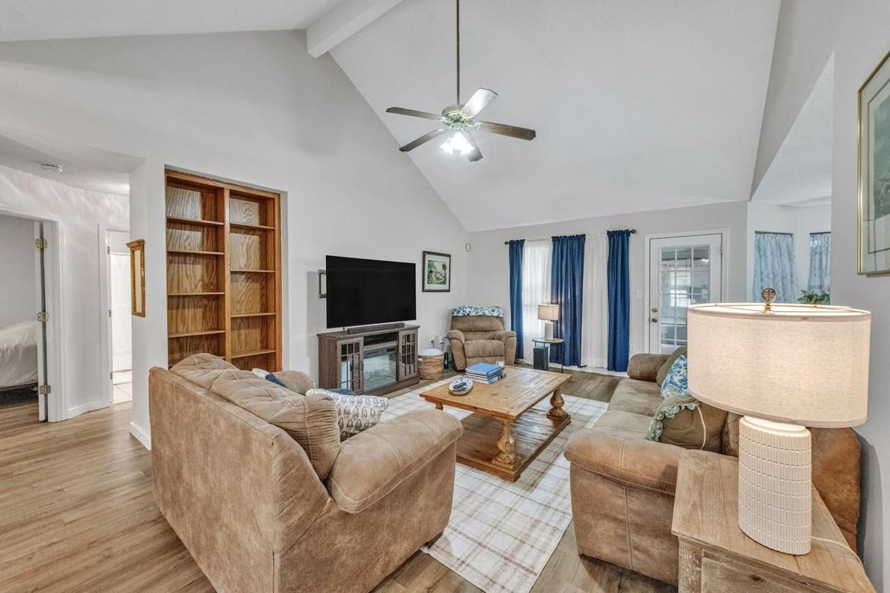 6453 Garden Dr - Photo 6 of 25