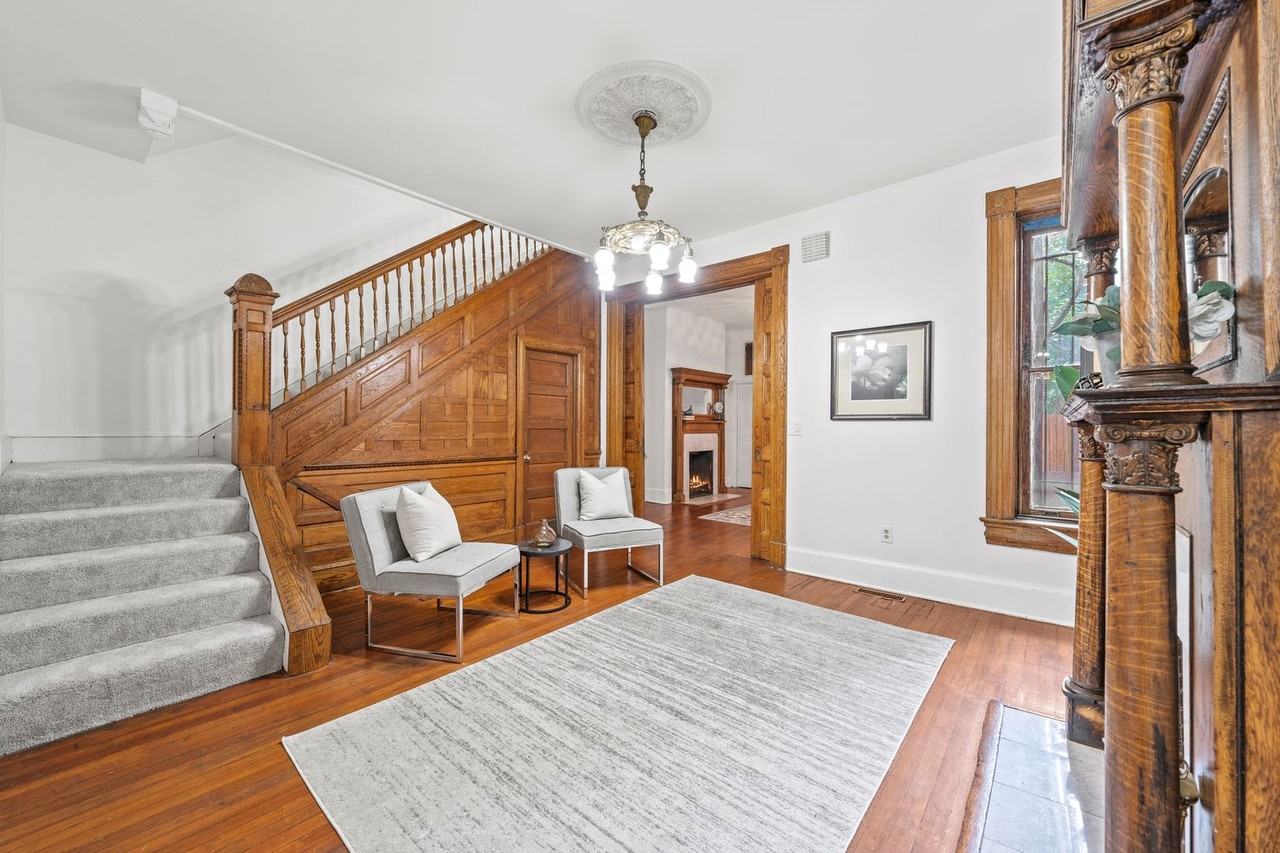 1306 Euclid St Nw #2 - Photo 3 of 32
